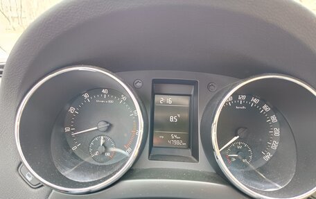 Skoda Yeti I рестайлинг, 2017 год, 1 800 000 рублей, 6 фотография