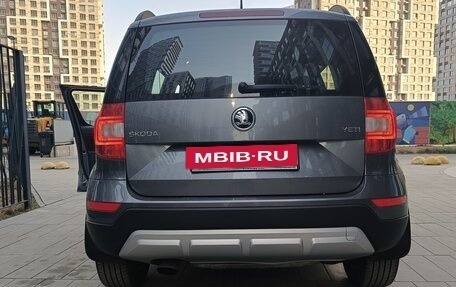 Skoda Yeti I рестайлинг, 2017 год, 1 800 000 рублей, 12 фотография