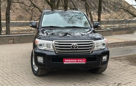 Toyota Land Cruiser 200, 2013 год, 5 400 000 рублей, 1 фотография