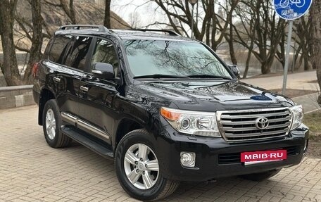 Toyota Land Cruiser 200, 2013 год, 5 400 000 рублей, 2 фотография