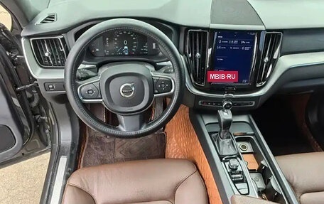 Volvo XC60 II, 2022 год, 2 900 000 рублей, 12 фотография