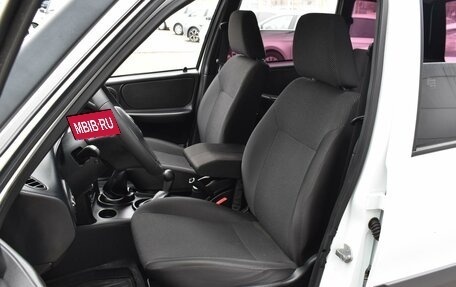 Chevrolet Niva I рестайлинг, 2015 год, 800 000 рублей, 10 фотография