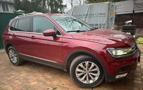 Volkswagen Tiguan II, 2017 год, 2 600 000 рублей, 2 фотография