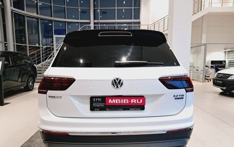 Volkswagen Tiguan II, 2018 год, 2 849 000 рублей, 6 фотография