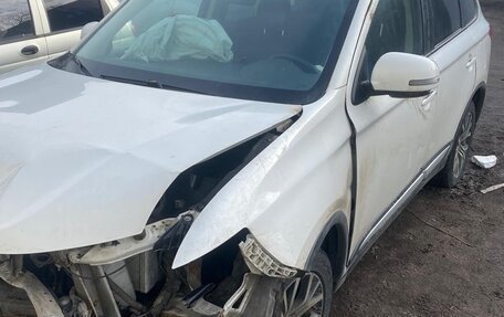 Mitsubishi Outlander III рестайлинг 3, 2017 год, 1 100 000 рублей, 2 фотография
