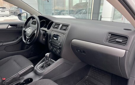 Volkswagen Jetta VI, 2016 год, 1 270 000 рублей, 19 фотография