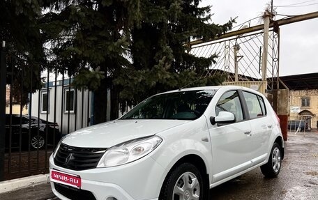 Renault Sandero II рестайлинг, 2013 год, 749 000 рублей, 1 фотография