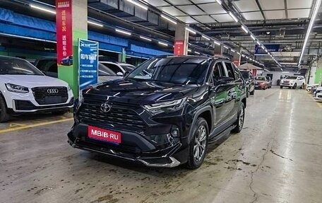 Toyota RAV4, 2023 год, 2 734 000 рублей, 1 фотография