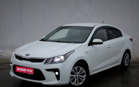 KIA Rio III рестайлинг, 2017 год, 1 305 000 рублей, 1 фотография