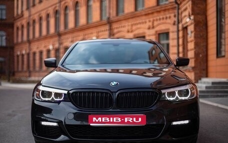 BMW 5 серия, 2018 год, 3 300 000 рублей, 1 фотография