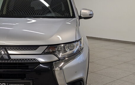 Mitsubishi Outlander III рестайлинг 3, 2019 год, 2 350 000 рублей, 17 фотография