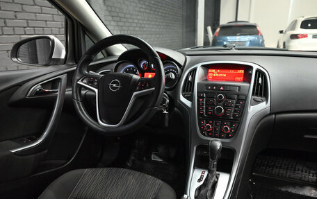 Opel Astra J, 2014 год, 930 000 рублей, 13 фотография
