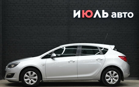 Opel Astra J, 2014 год, 930 000 рублей, 9 фотография