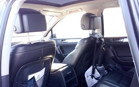 Volkswagen Touareg III, 2011 год, 2 199 000 рублей, 5 фотография