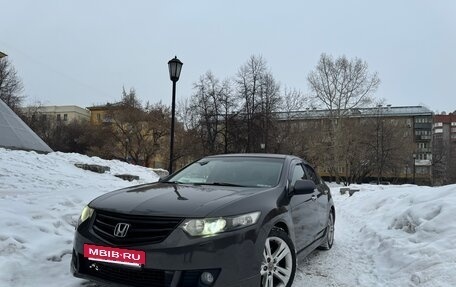 Honda Accord VIII рестайлинг, 2010 год, 1 350 000 рублей, 2 фотография