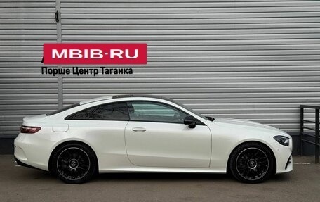 Mercedes-Benz E-Класс, 2021 год, 6 497 000 рублей, 4 фотография
