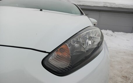 Ford Fiesta, 2016 год, 940 000 рублей, 17 фотография