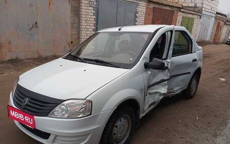 Renault Logan I, 2015 год, 260 000 рублей, 3 фотография