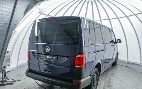 Volkswagen Transporter T6 рестайлинг, 2019 год, 3 350 000 рублей, 5 фотография