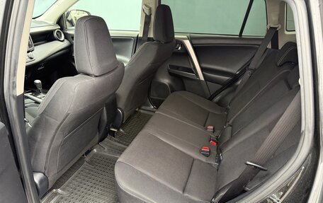 Toyota RAV4, 2015 год, 2 495 000 рублей, 9 фотография