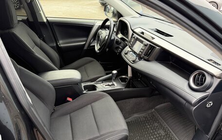 Toyota RAV4, 2015 год, 2 495 000 рублей, 8 фотография