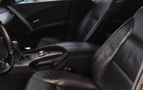 BMW 5 серия, 2004 год, 11 фотография