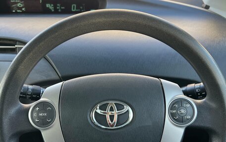 Toyota Prius, 2012 год, 1 099 999 рублей, 11 фотография
