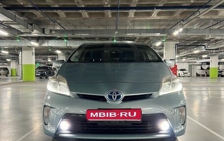 Toyota Prius, 2012 год, 1 099 999 рублей, 2 фотография