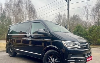 Volkswagen Multivan T6 рестайлинг, 2019 год, 5 600 000 рублей, 1 фотография