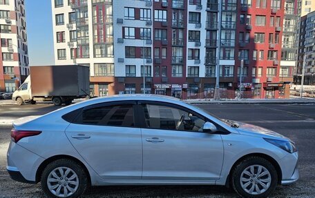 Hyundai Solaris II рестайлинг, 2021 год, 1 650 000 рублей, 3 фотография