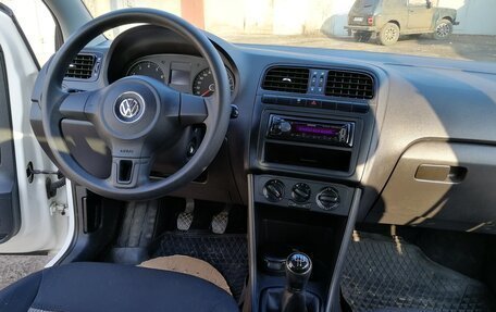 Volkswagen Polo VI (EU Market), 2013 год, 850 000 рублей, 14 фотография