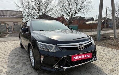 Toyota Camry, 2017 год, 3 300 000 рублей, 5 фотография