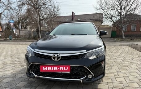 Toyota Camry, 2017 год, 3 300 000 рублей, 3 фотография