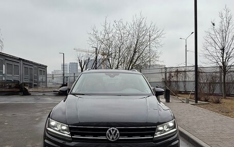 Volkswagen Tiguan II, 2019 год, 2 700 000 рублей, 4 фотография