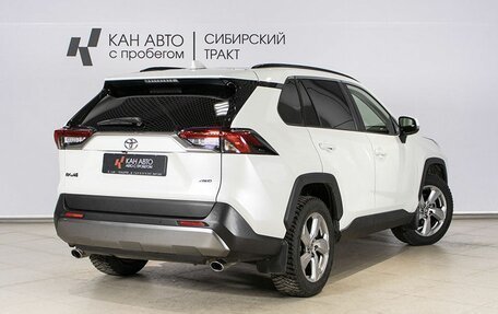 Toyota RAV4, 2021 год, 3 300 000 рублей, 2 фотография