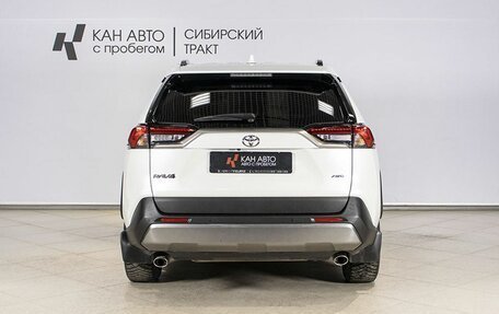 Toyota RAV4, 2021 год, 3 300 000 рублей, 13 фотография