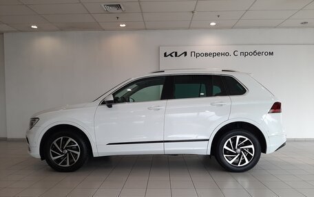 Volkswagen Tiguan II, 2018 год, 2 715 000 рублей, 2 фотография