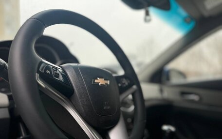 Chevrolet Cruze II, 2011 год, 690 000 рублей, 10 фотография