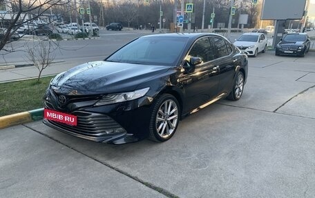 Toyota Camry, 2018 год, 3 350 000 рублей, 3 фотография