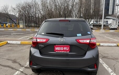 Toyota Vitz, 2019 год, 1 300 000 рублей, 3 фотография