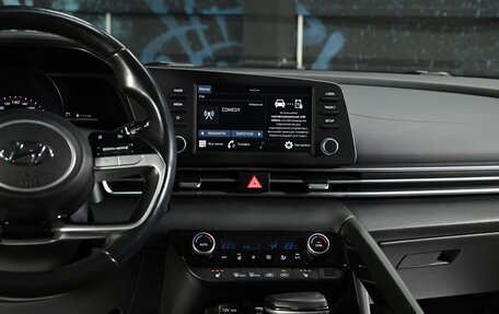 Hyundai Elantra, 2020 год, 1 995 000 рублей, 10 фотография