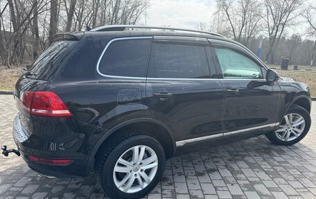 Volkswagen Touareg III, 2010 год, 1 700 000 рублей, 2 фотография