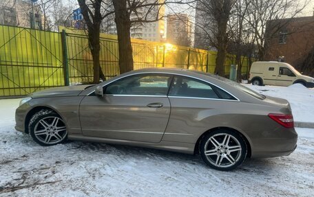 Mercedes-Benz E-Класс, 2012 год, 1 850 000 рублей, 2 фотография