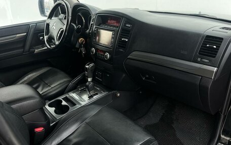 Mitsubishi Pajero IV, 2011 год, 1 715 000 рублей, 10 фотография