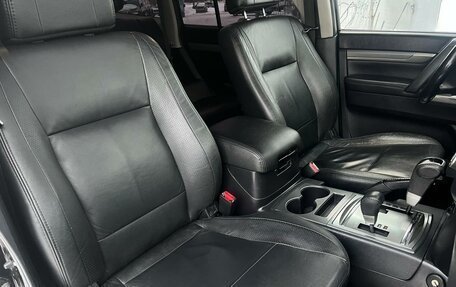 Mitsubishi Pajero IV, 2011 год, 1 715 000 рублей, 11 фотография
