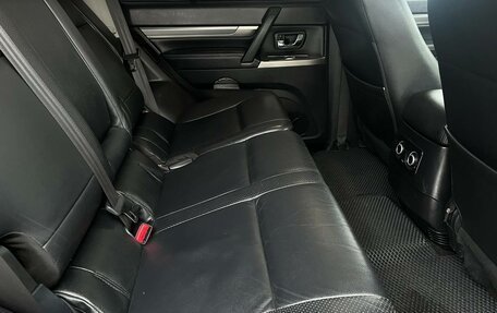 Mitsubishi Pajero IV, 2011 год, 1 715 000 рублей, 22 фотография