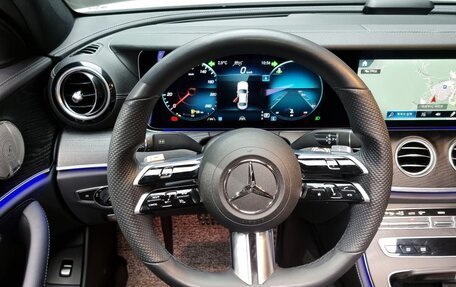 Mercedes-Benz E-Класс, 2022 год, 4 480 000 рублей, 7 фотография