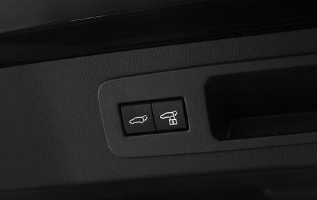 Toyota Land Cruiser, 2024 год, 12 990 000 рублей, 29 фотография