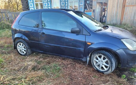 Ford Fiesta, 2005 год, 300 000 рублей, 1 фотография