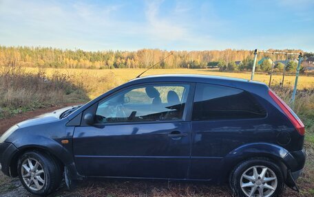 Ford Fiesta, 2005 год, 300 000 рублей, 2 фотография